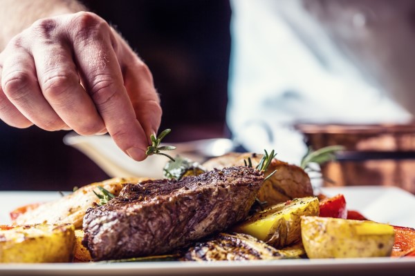 GRIMM Küchen - E-Geräte - Kochen und Braten