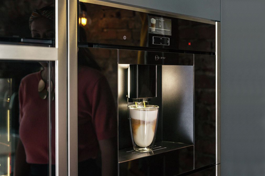 machine à café entièrement automatique de Neff